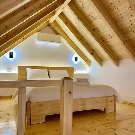 בית נופש Rosea Loft Përmet