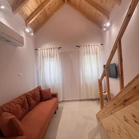 Rosea Loft * Përmet